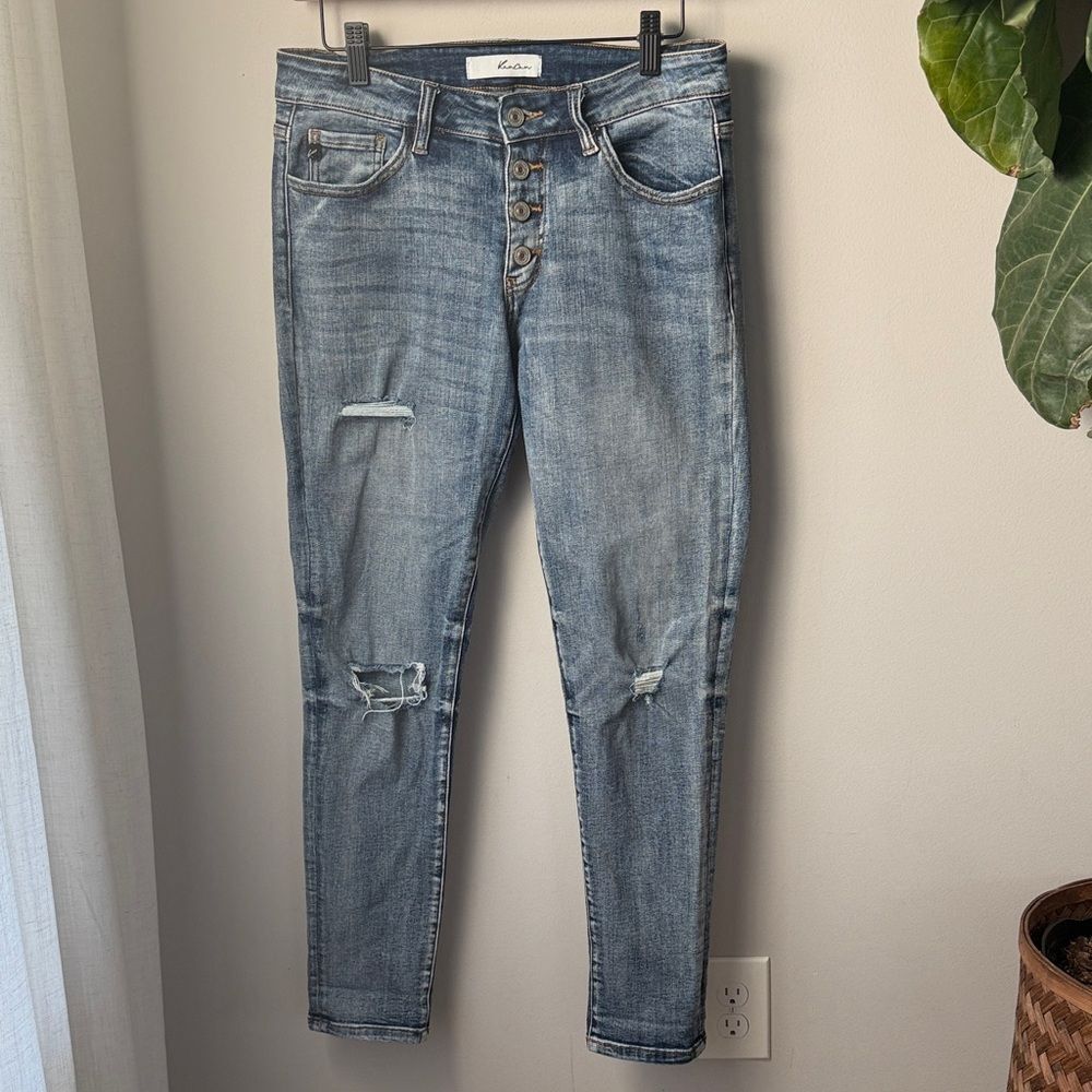 KanCan Estilo Mid Rise Button Fly Distressed Skinny Stretch Jeans